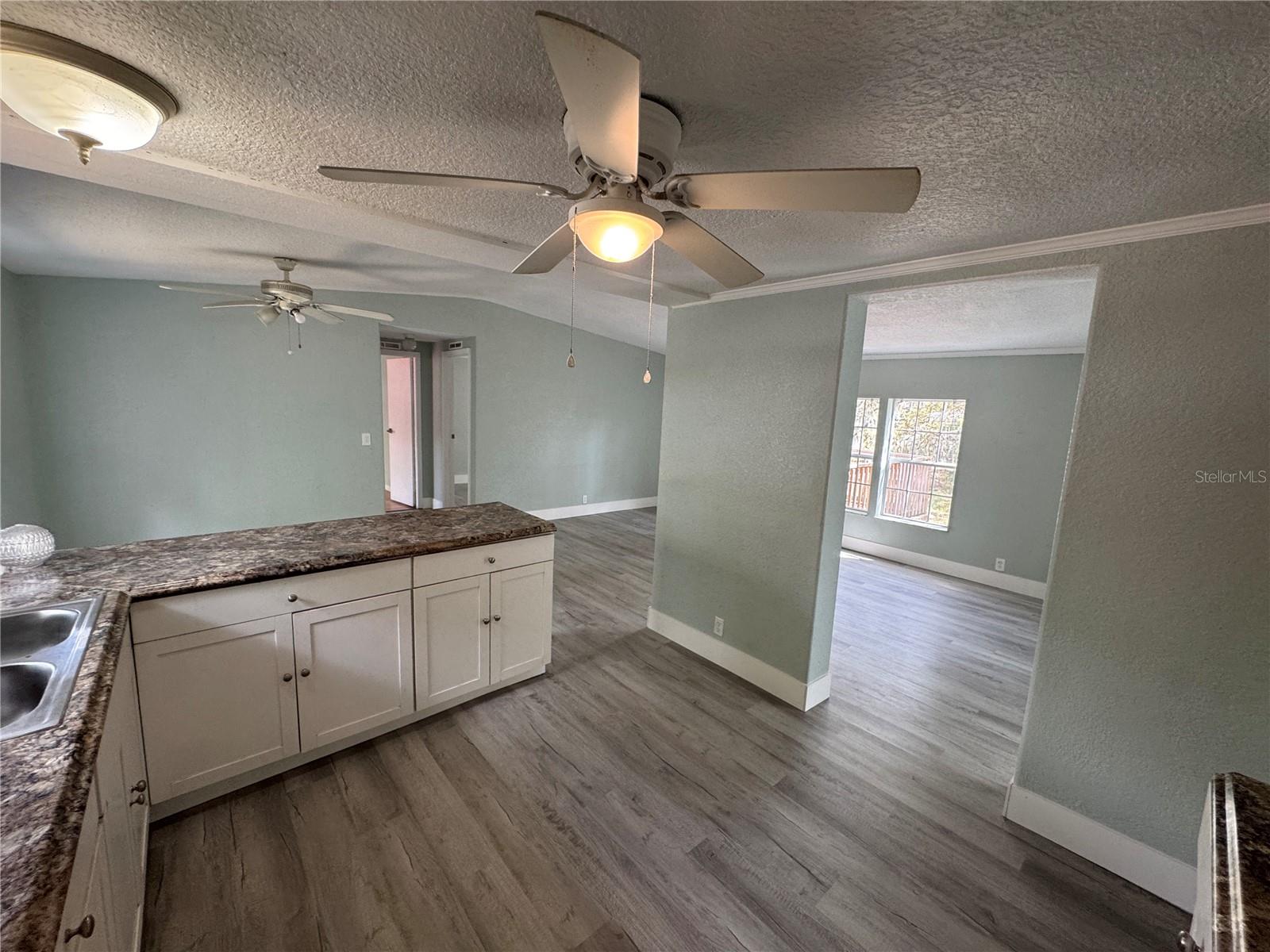 Image 4 of 31 For 15341 Omaha Street