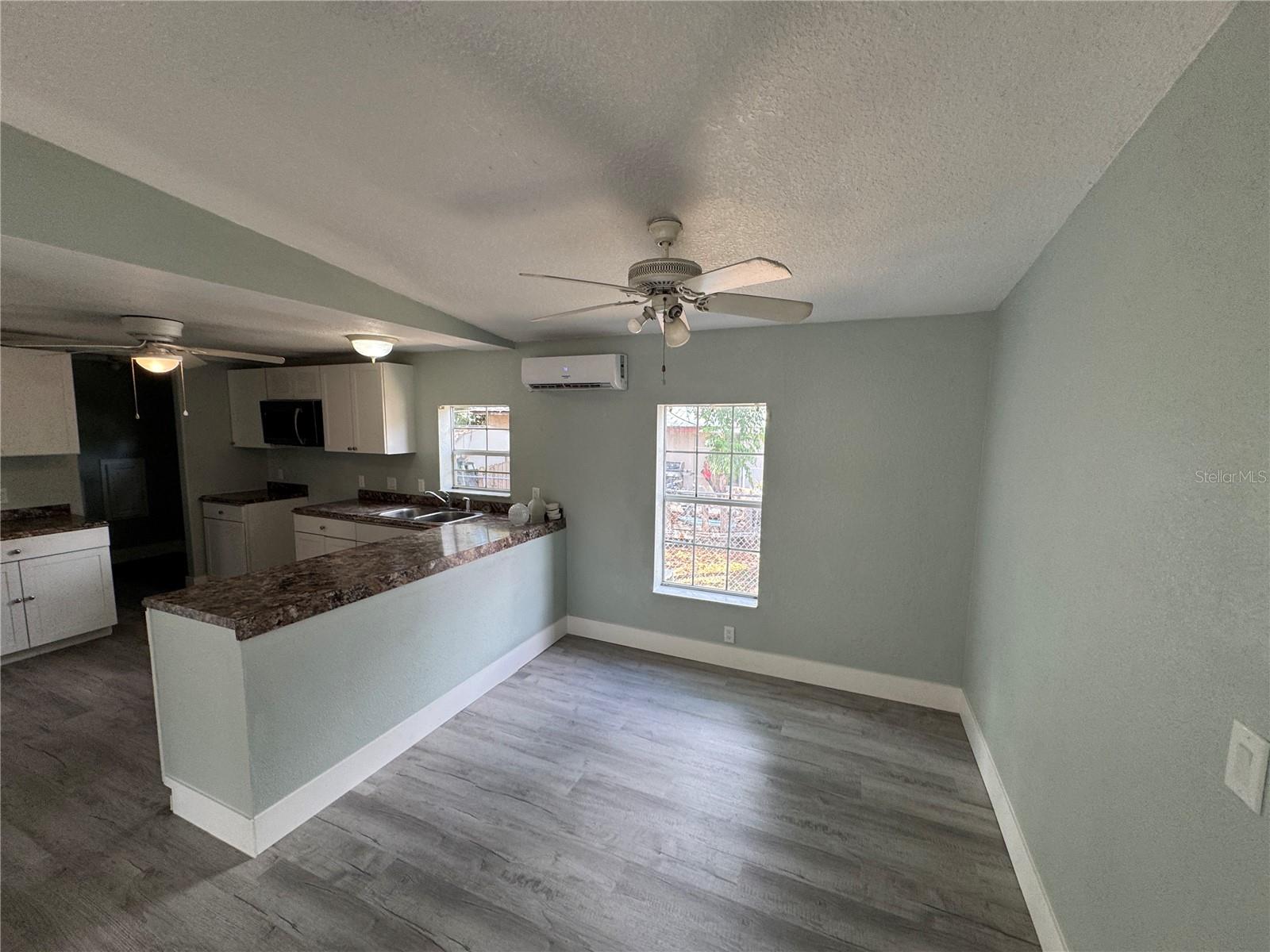 Image 7 of 31 For 15341 Omaha Street