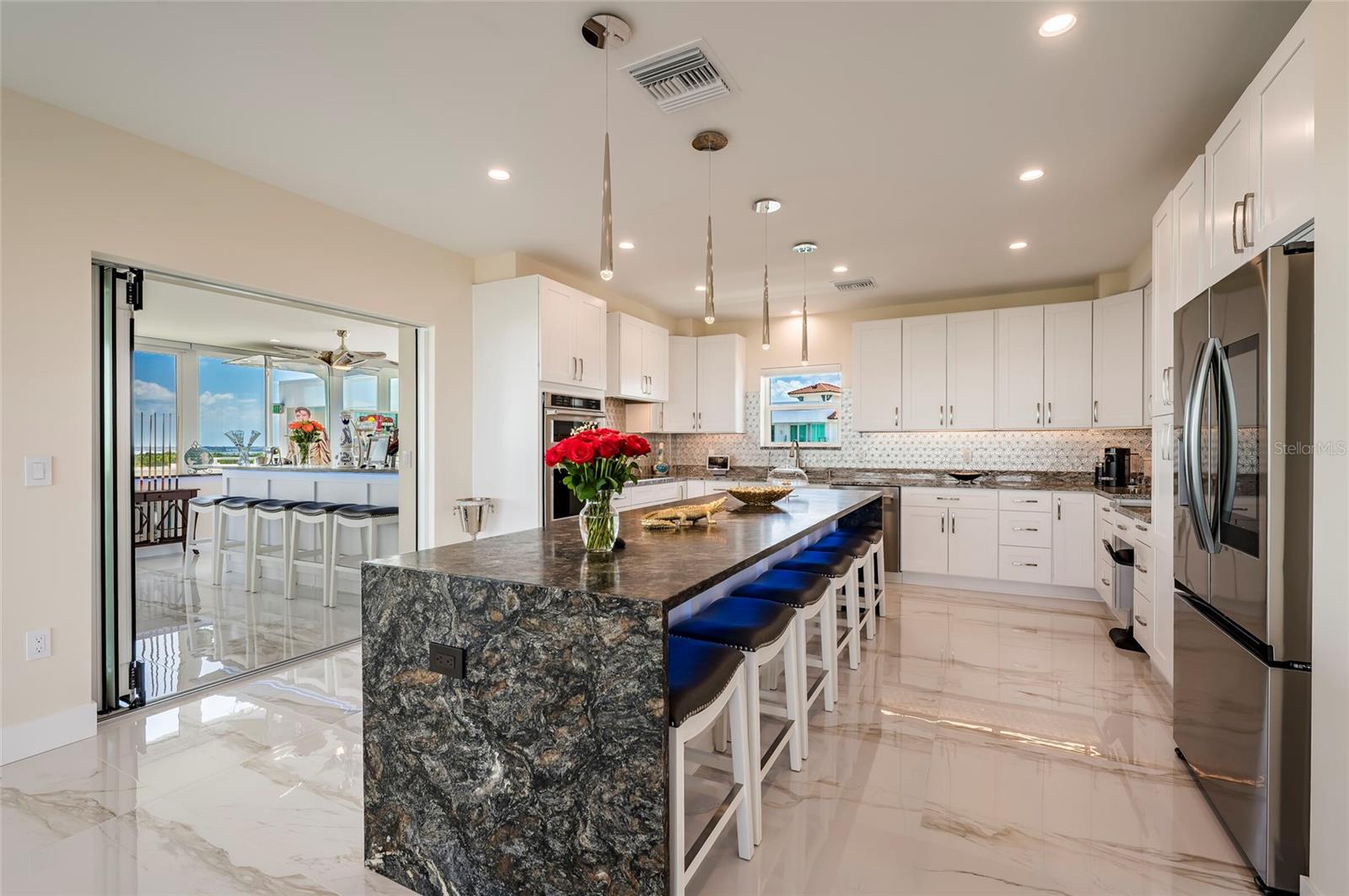 Listing photo id 20 for 1365 Snell Isle Boulevard Ne 9a