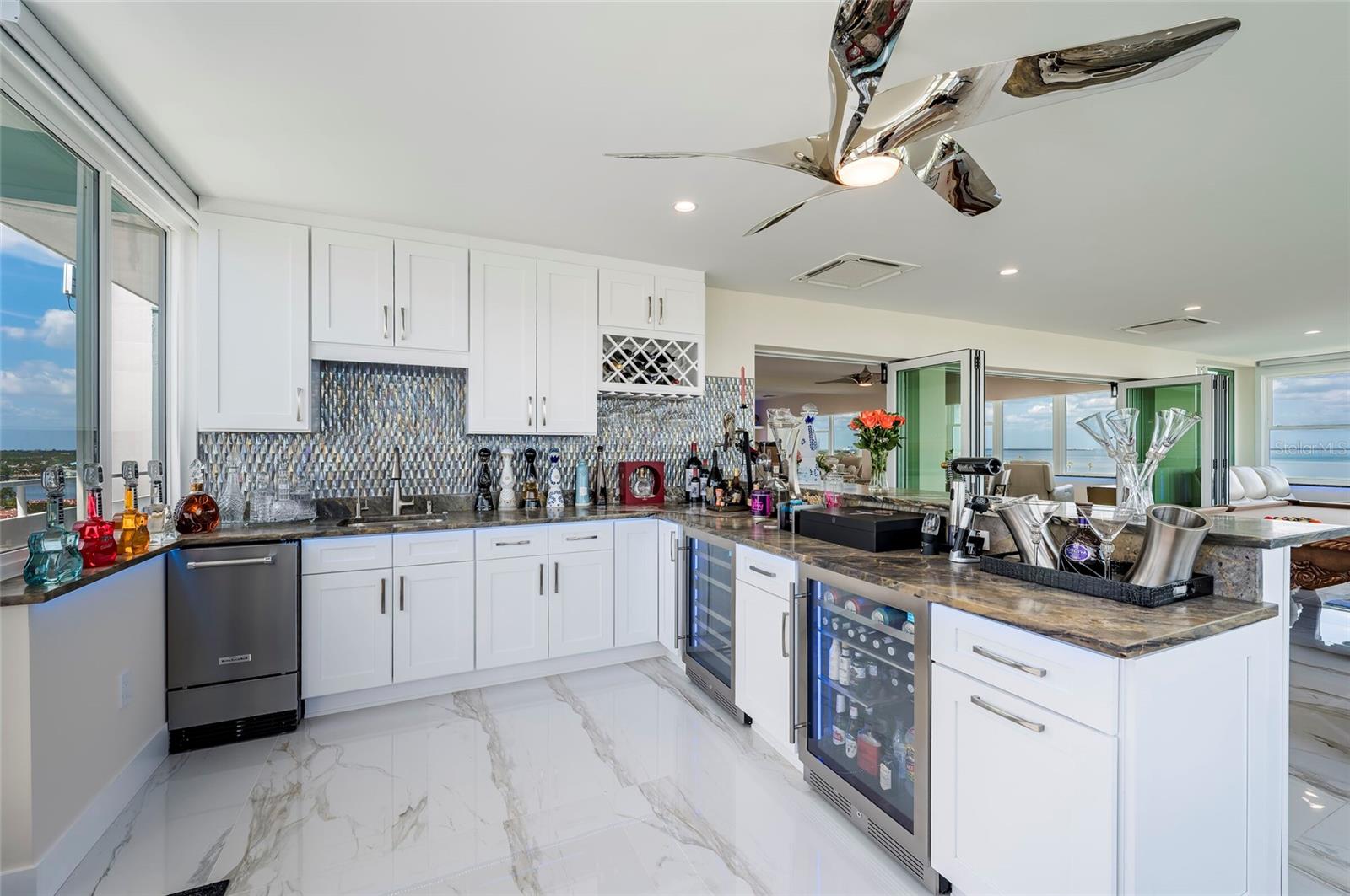 Listing photo id 33 for 1365 Snell Isle Boulevard Ne 9a