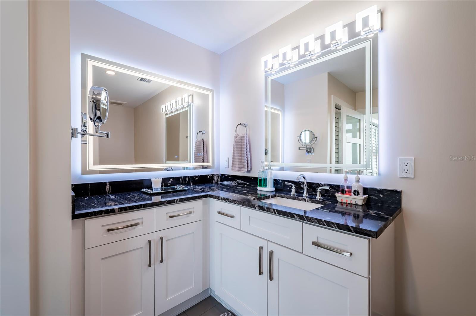 Listing photo id 46 for 1365 Snell Isle Boulevard Ne 9a