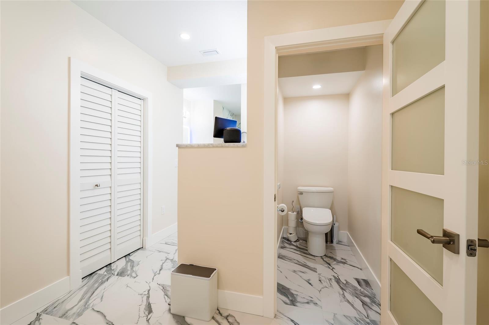 Listing photo id 60 for 1365 Snell Isle Boulevard Ne 9a