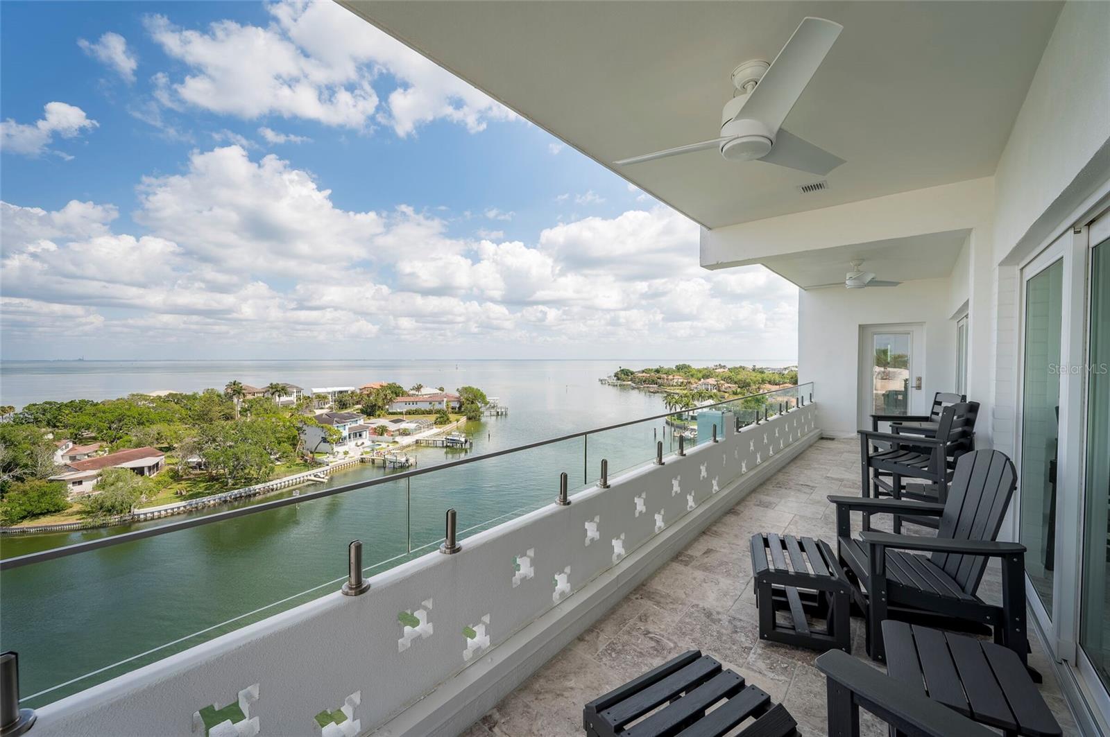 Listing photo id 64 for 1365 Snell Isle Boulevard Ne 9a