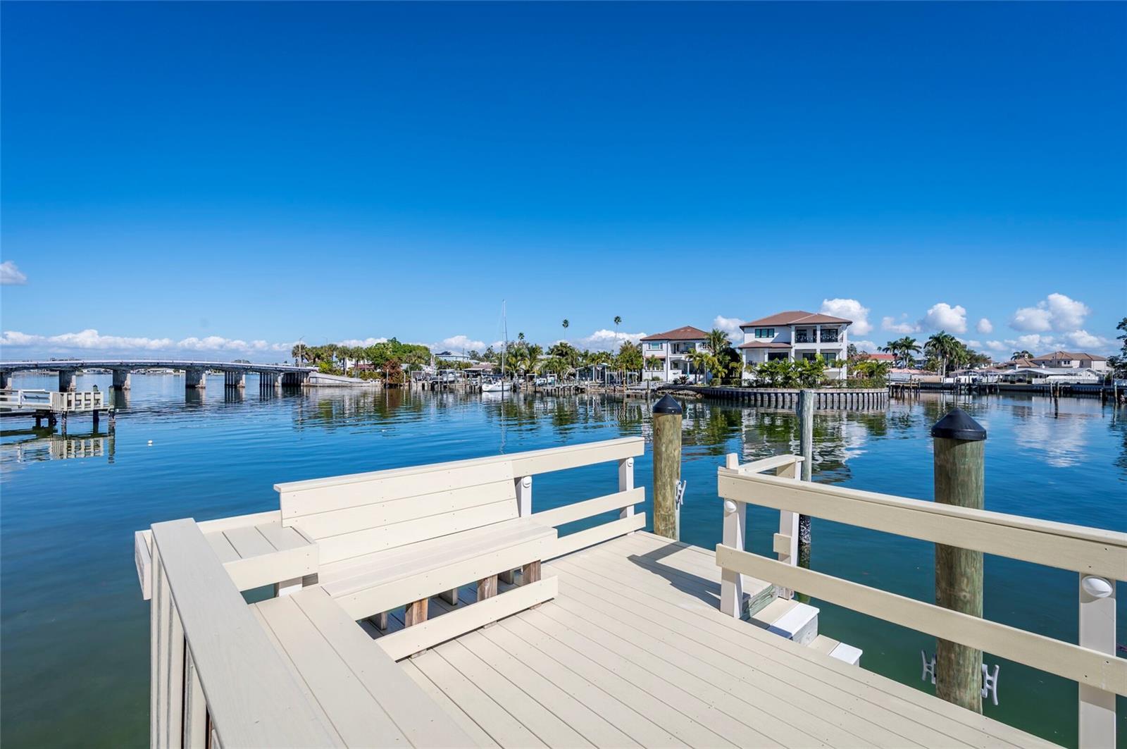 Listing photo id 75 for 1365 Snell Isle Boulevard Ne 9a