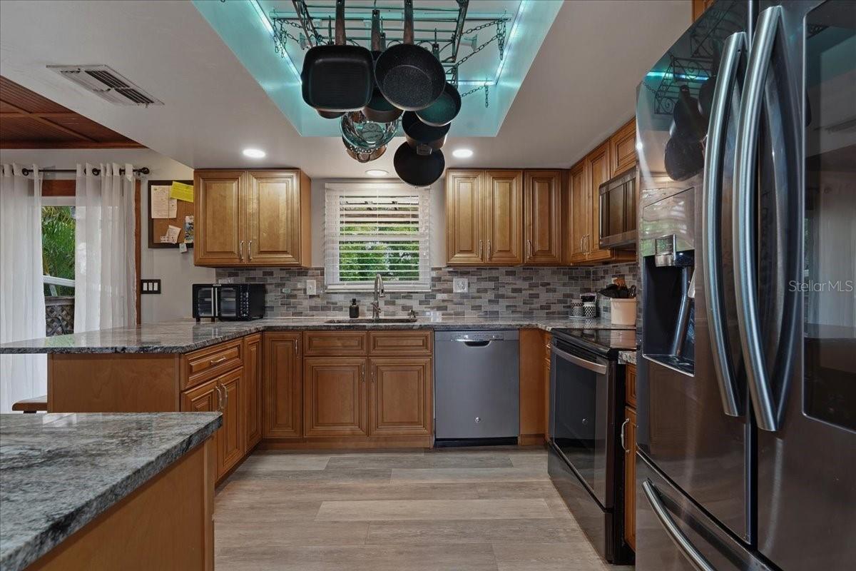 Image 19 of 67 For 1314 Oleander Drive