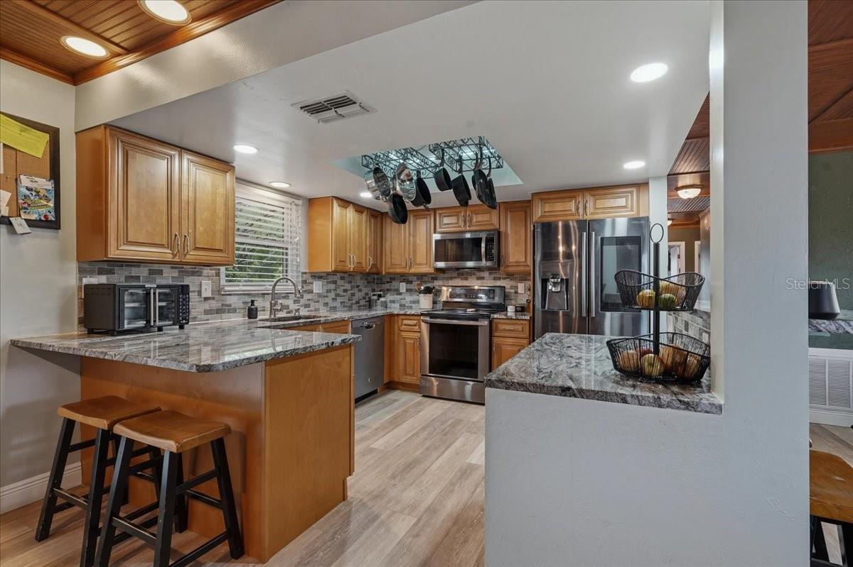 Image 21 of 67 For 1314 Oleander Drive