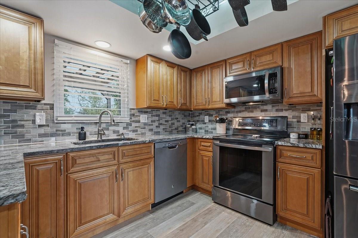 Image 22 of 67 For 1314 Oleander Drive