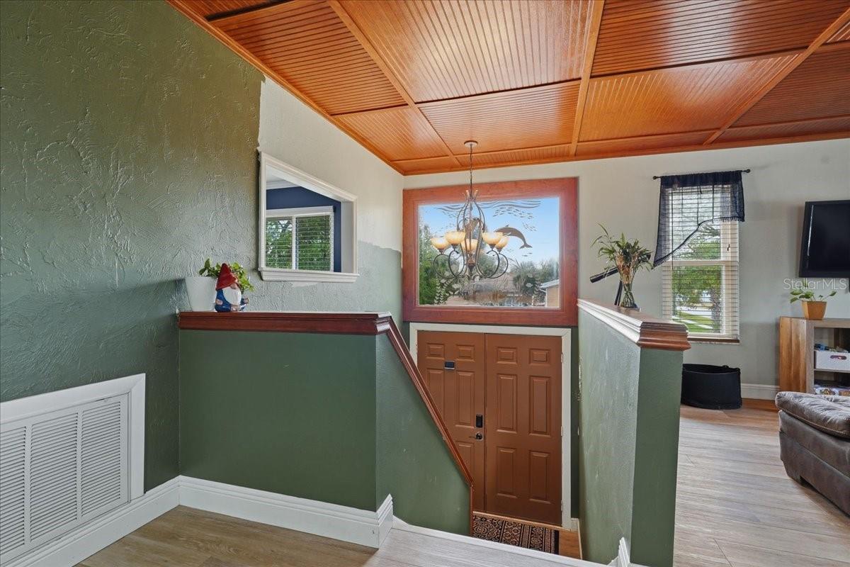 Image 29 of 67 For 1314 Oleander Drive