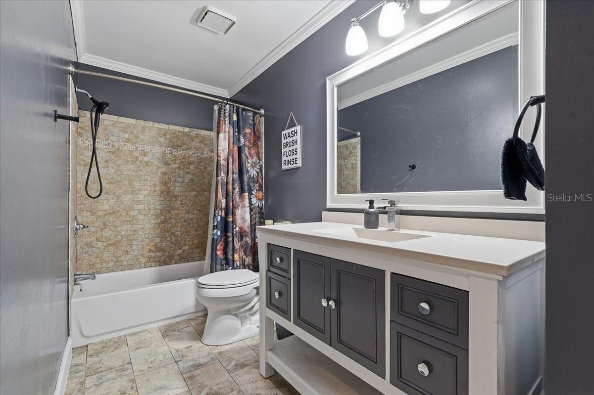 Image 41 of 67 For 1314 Oleander Drive