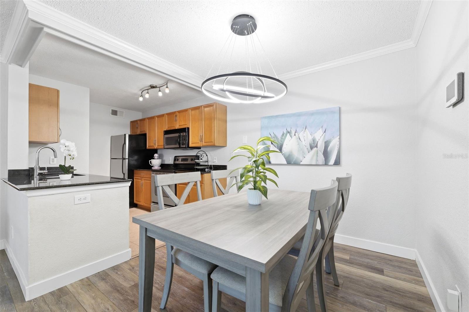 Image 8 of 38 For 3321 Haviland Court 104