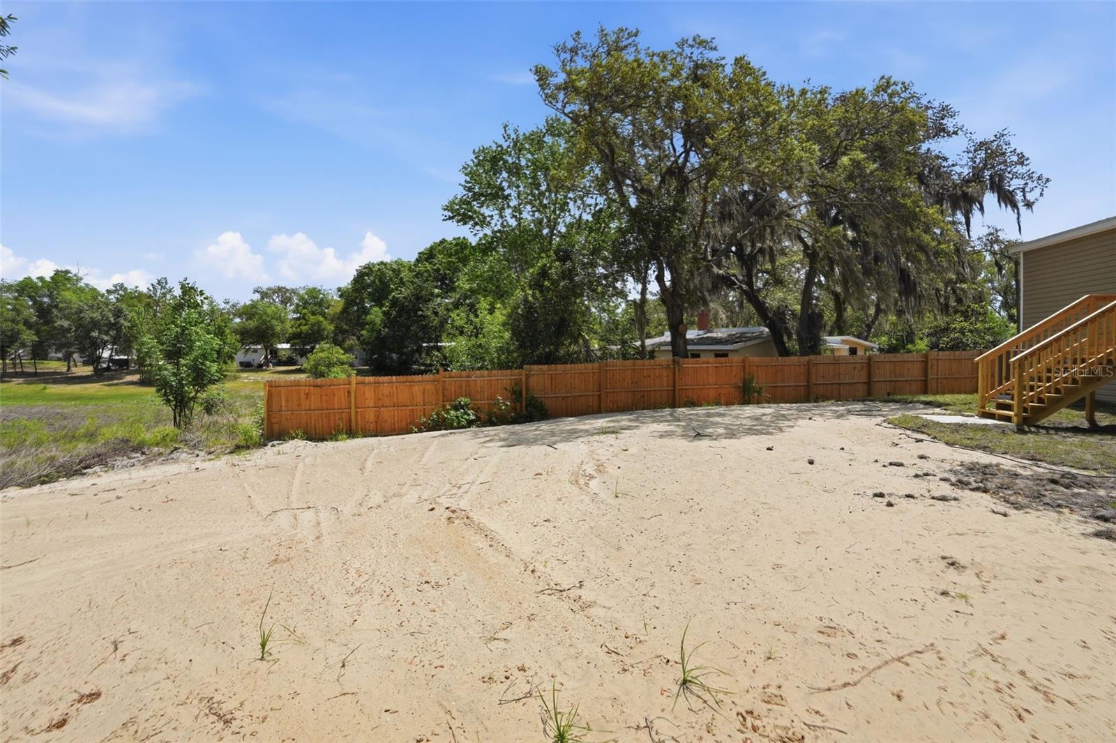 Image 51 of 72 For 9533 Round Lake Drive