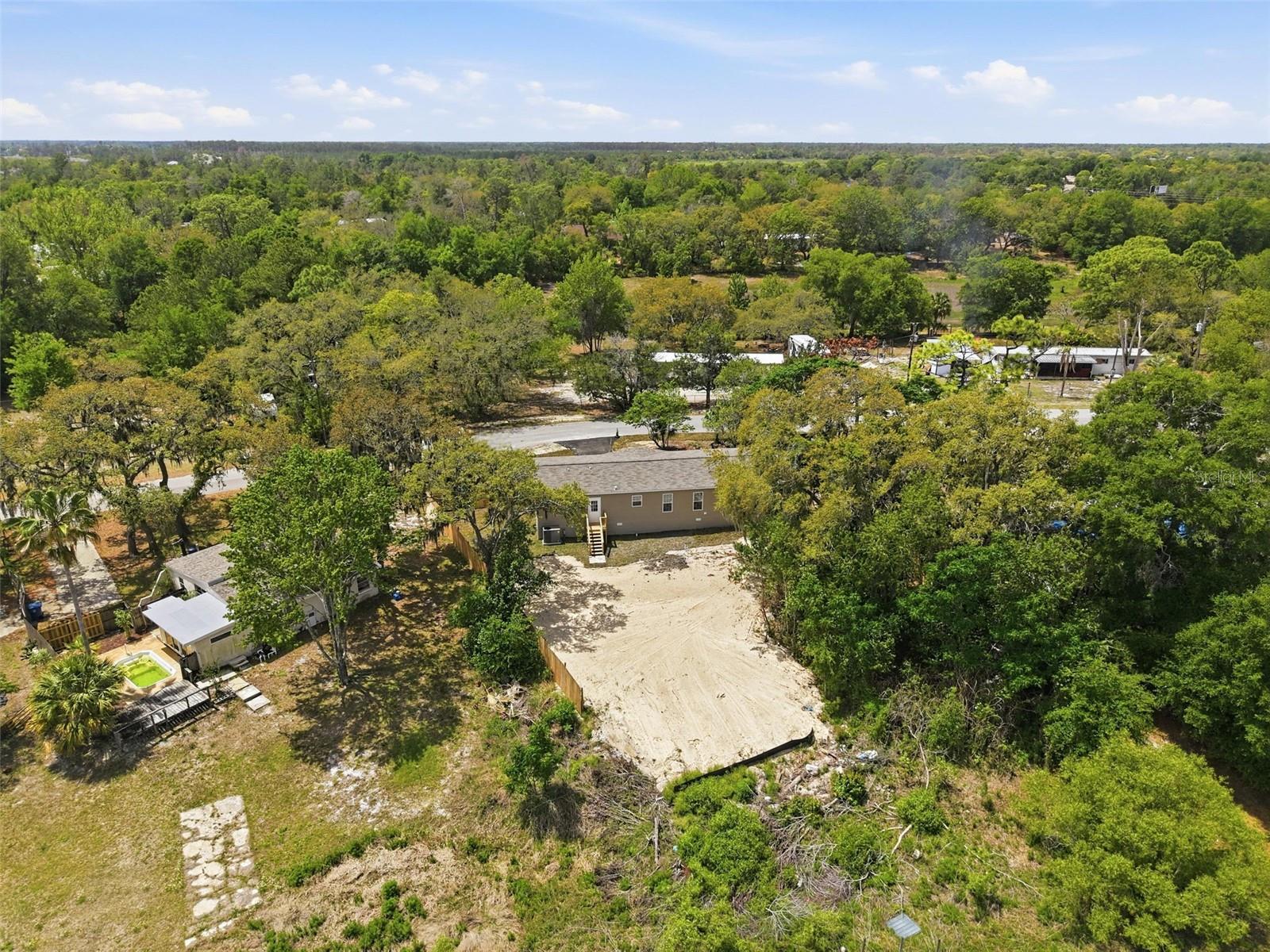 Image 55 of 72 For 9533 Round Lake Drive