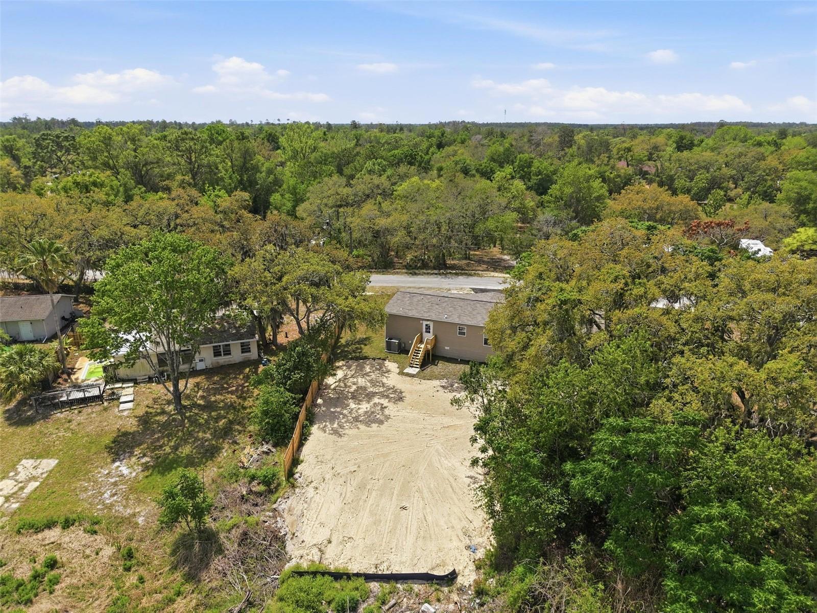 Image 56 of 72 For 9533 Round Lake Drive