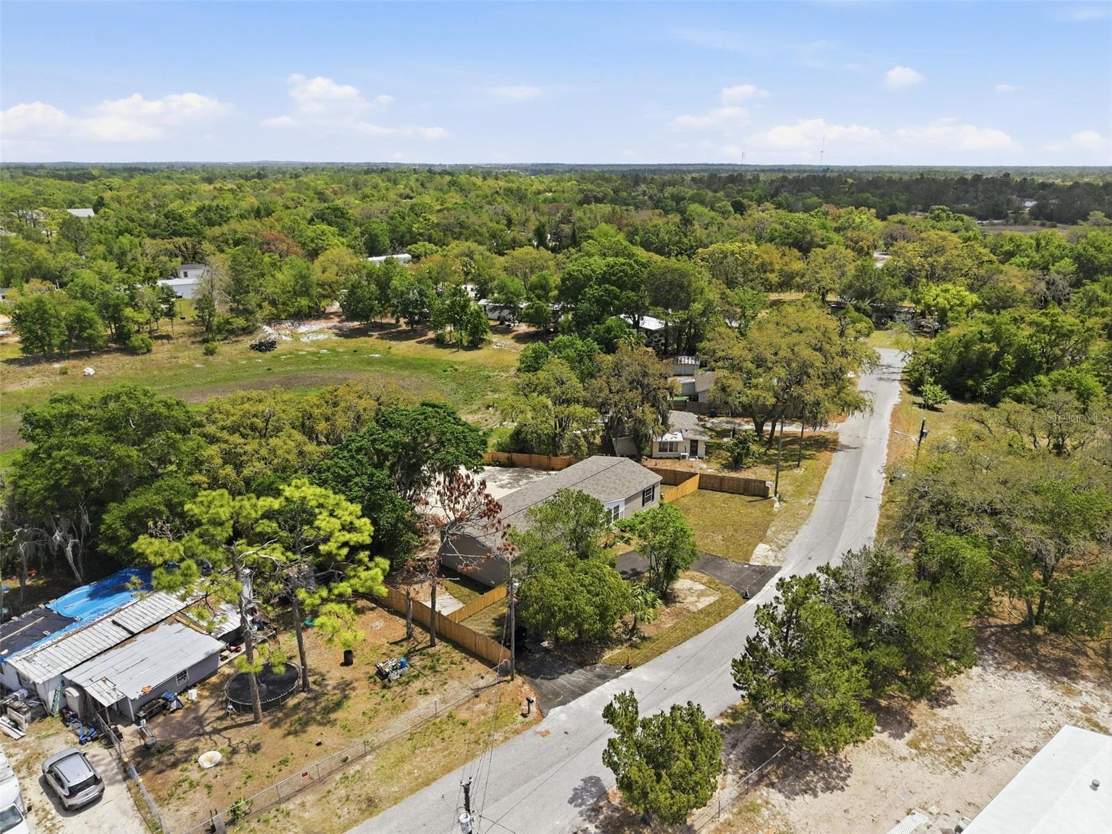 Image 60 of 72 For 9533 Round Lake Drive