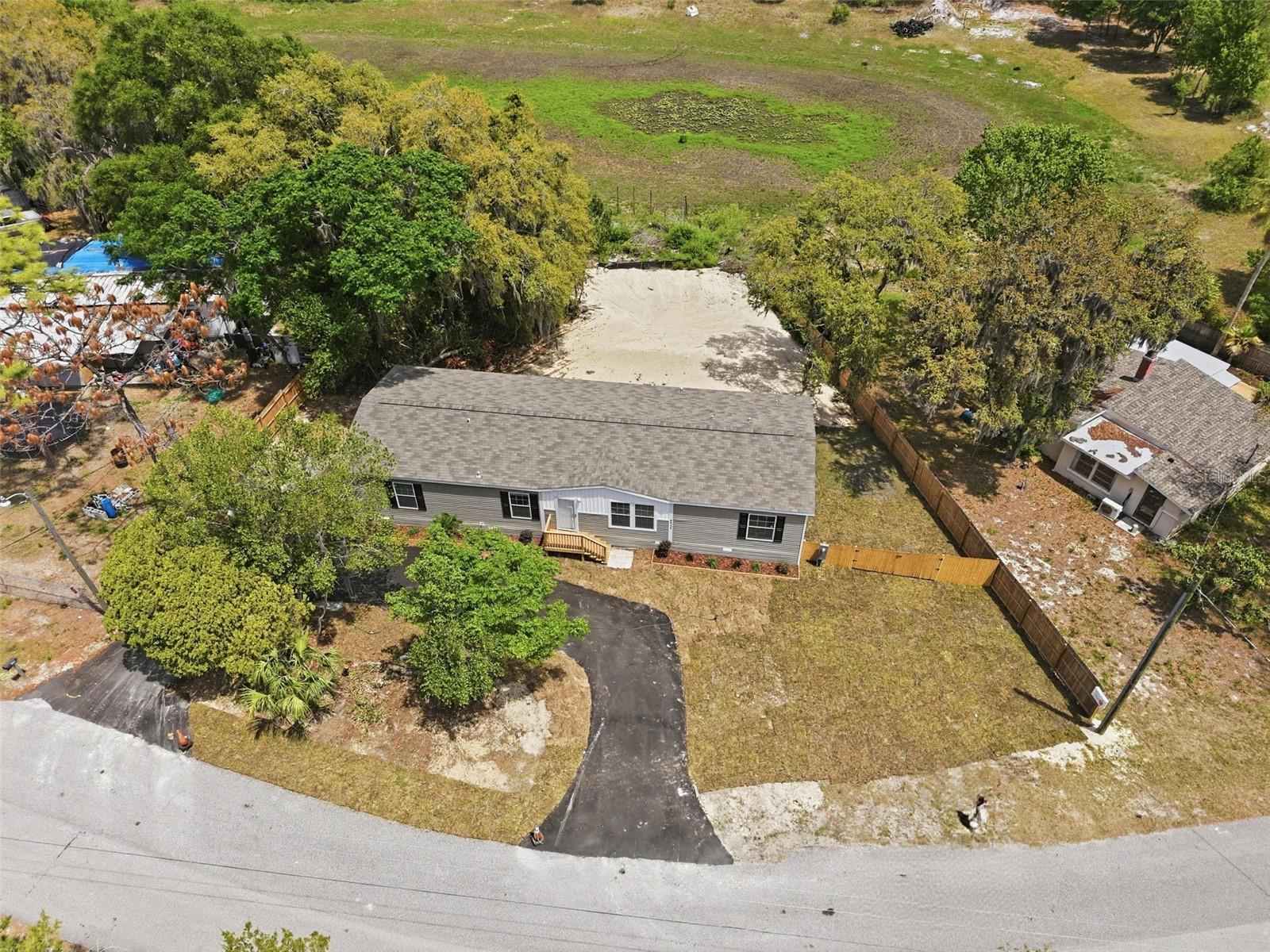 Image 63 of 72 For 9533 Round Lake Drive