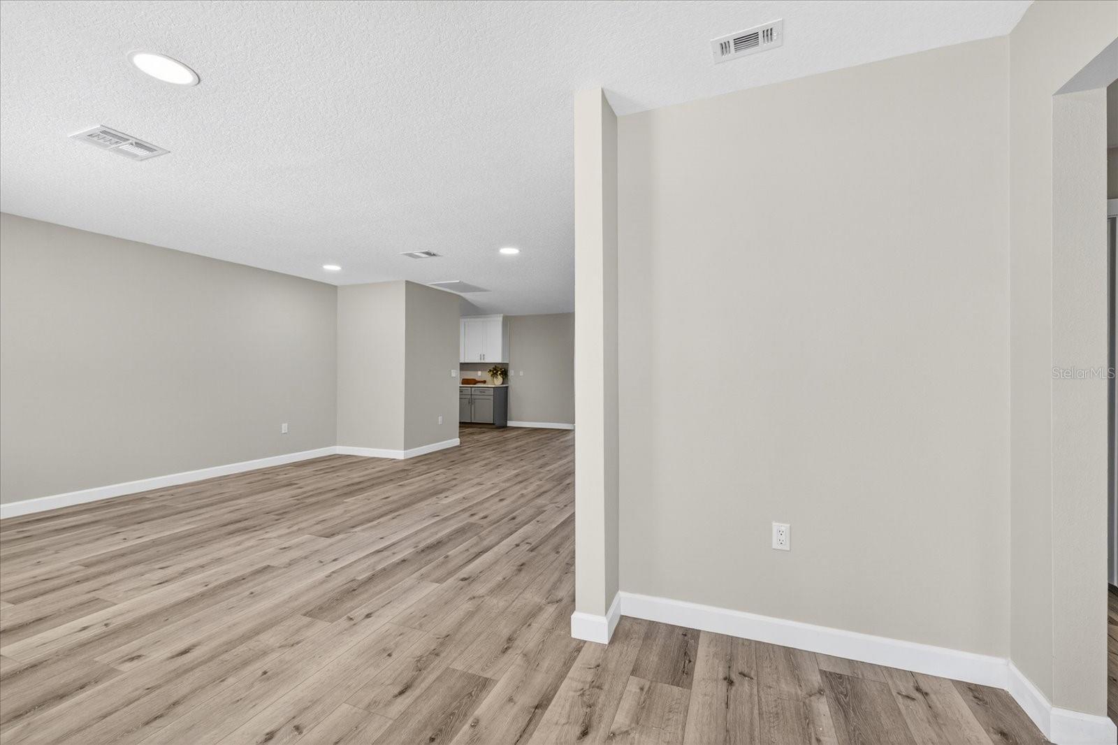 Image 12 of 53 For 4980 Galleon Court