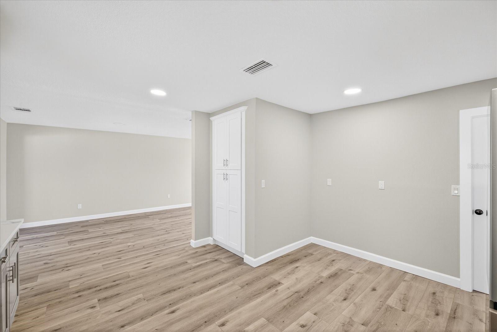 Image 14 of 53 For 4980 Galleon Court