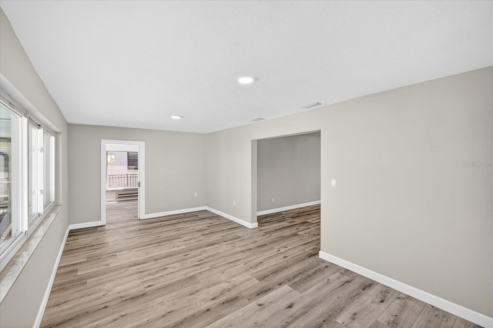 Image 15 of 53 For 4980 Galleon Court