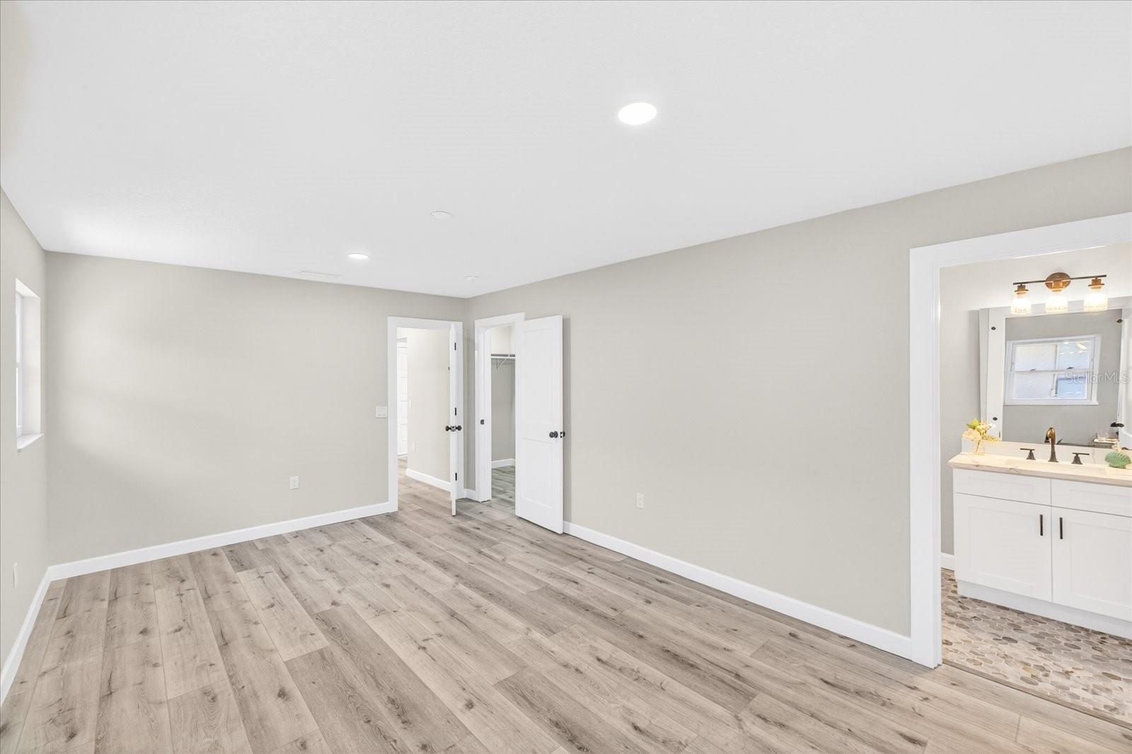 Image 23 of 53 For 4980 Galleon Court