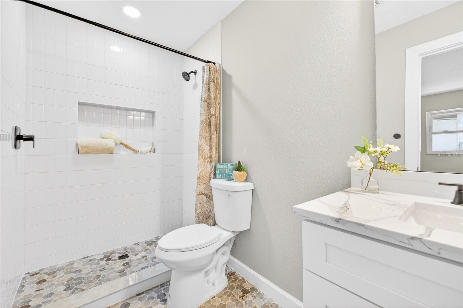 Image 25 of 53 For 4980 Galleon Court