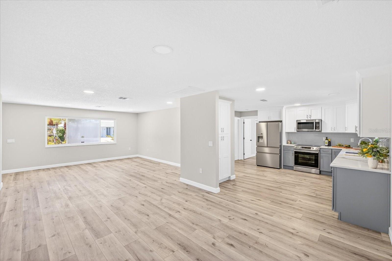 Image 6 of 53 For 4980 Galleon Court