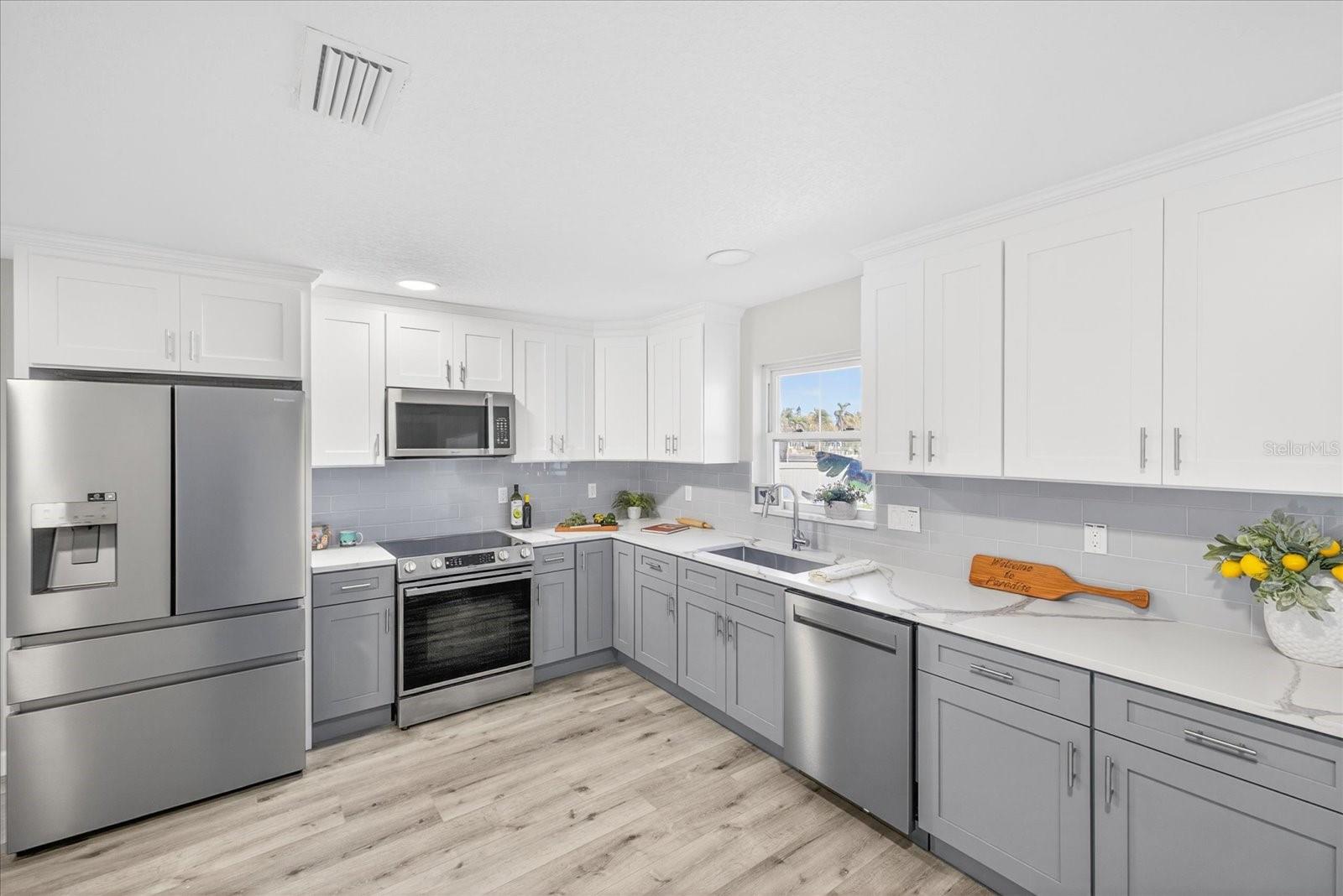 Image 8 of 53 For 4980 Galleon Court