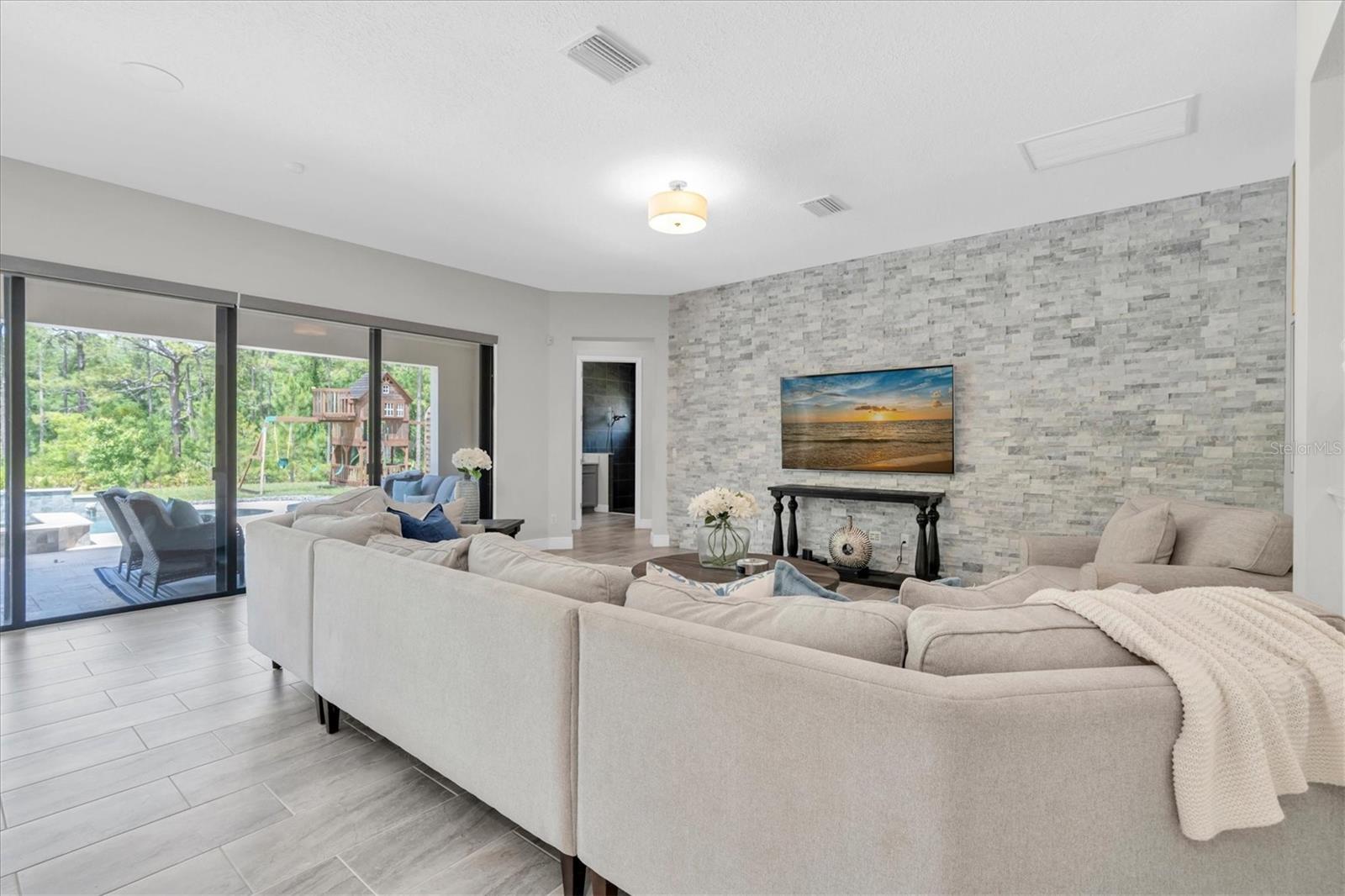 Image 12 of 72 For 5042 Night Star Trail