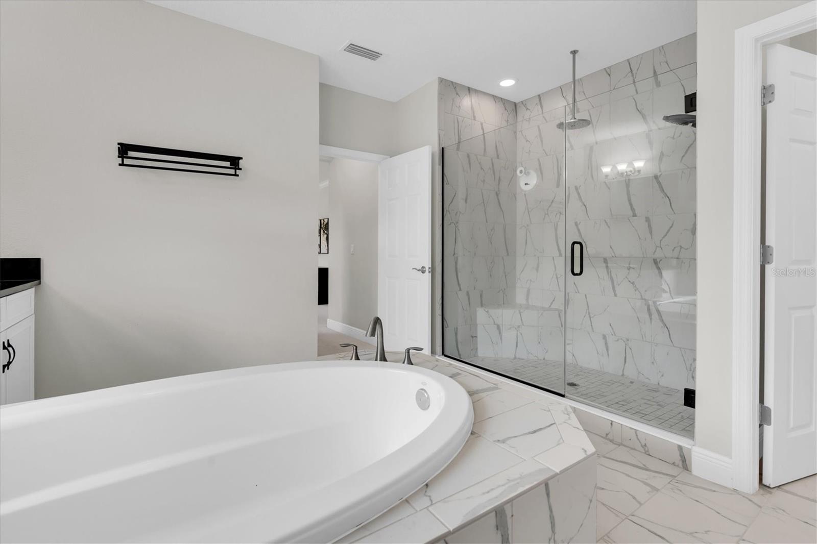 Image 29 of 72 For 5042 Night Star Trail