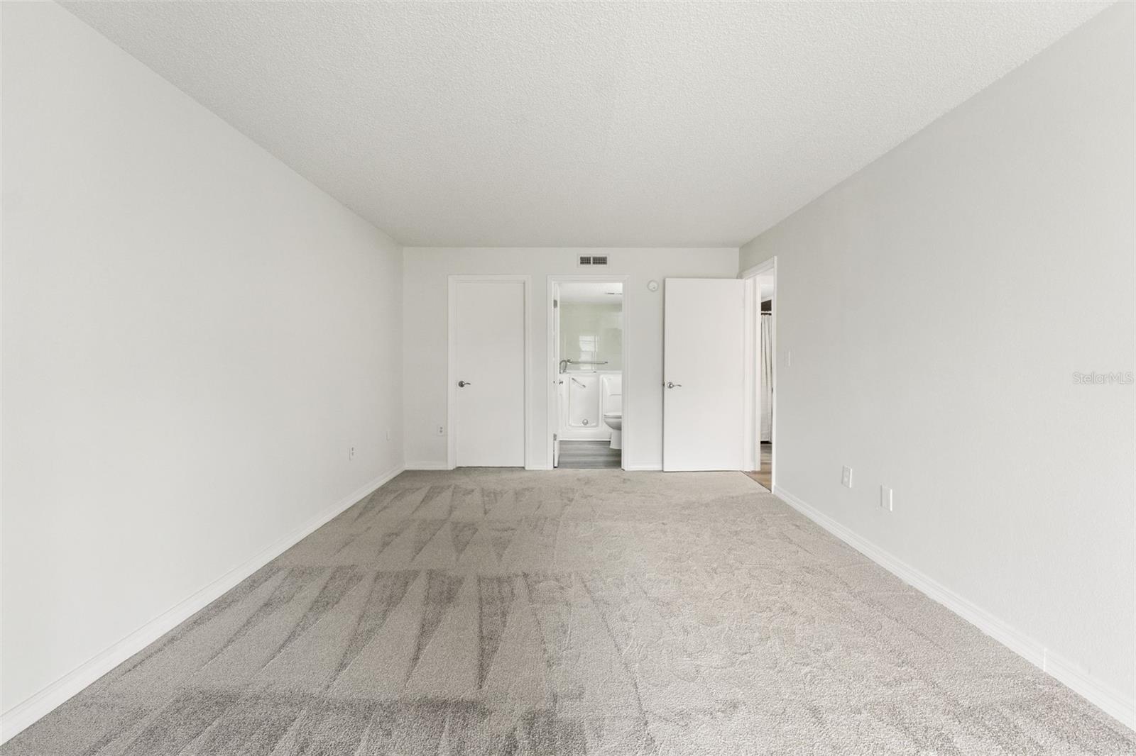 Image 16 of 33 For 7131 Dell Road 2