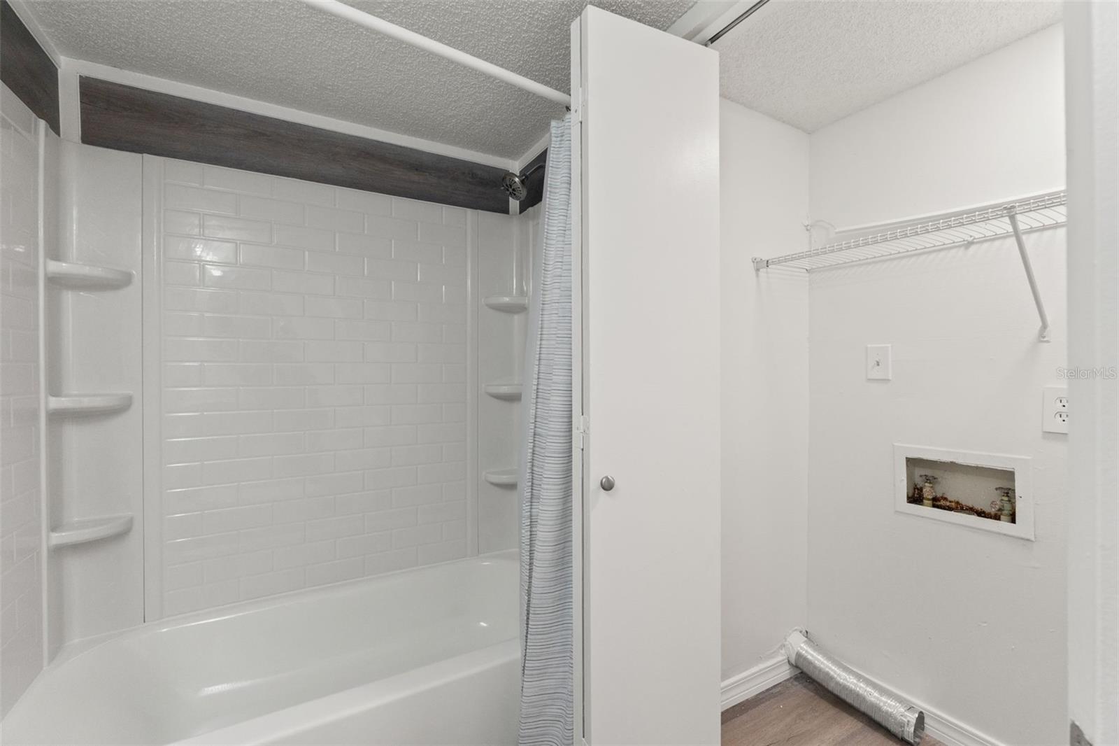 Image 27 of 33 For 7131 Dell Road 2