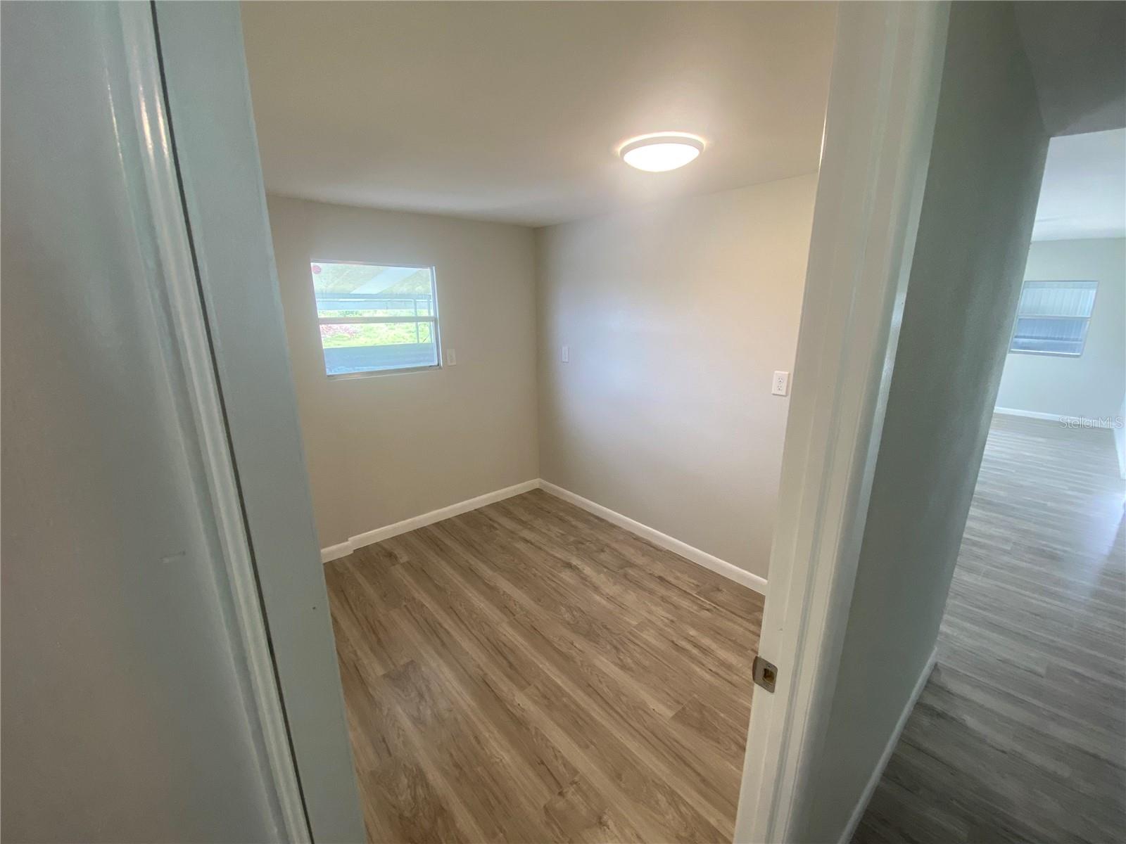 Image 18 of 31 For 6841 Osprey Lane