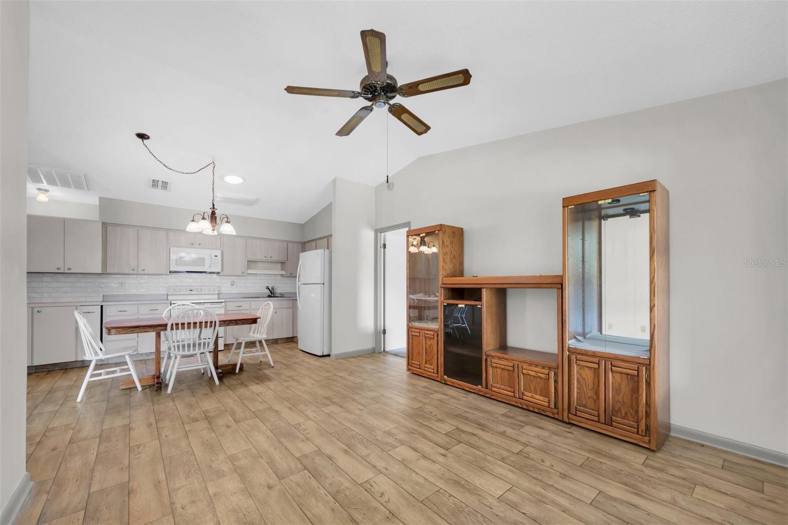 Image 9 of 34 For 37730 Alissa Drive