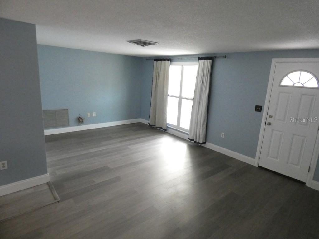 Image 4 of 21 For 8515 Windy Hill Lane
