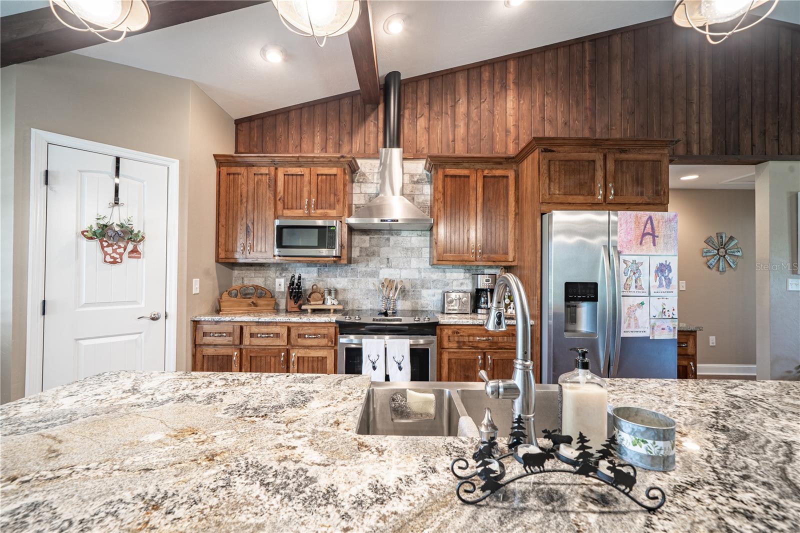 Listing photo id 11 for 4639 Wilson Springs Road