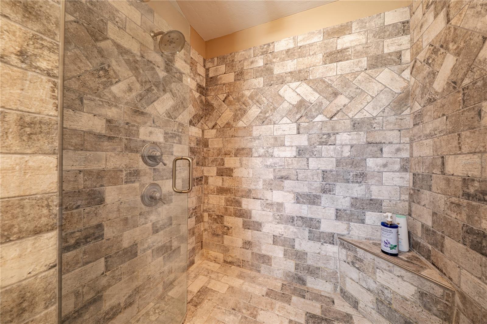 Listing photo id 23 for 4639 Wilson Springs Road