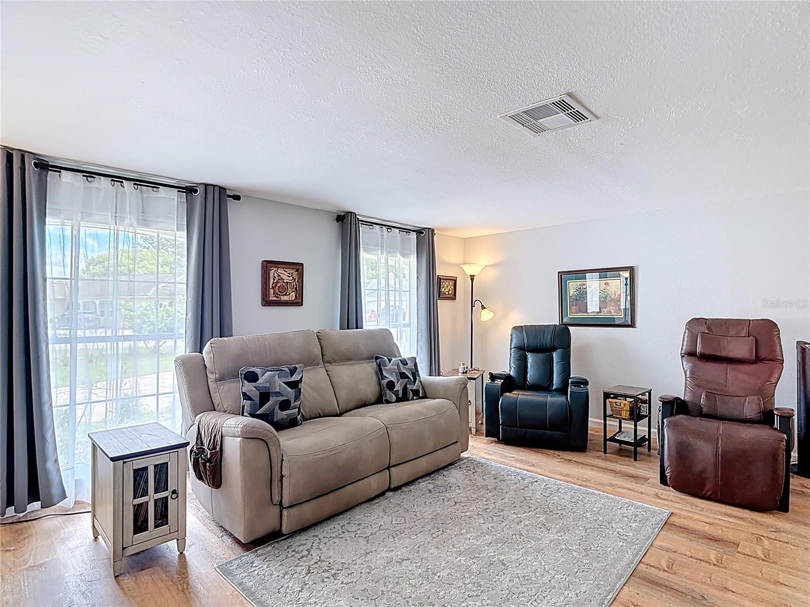 Image 12 of 54 For 12709 Castleberry Court