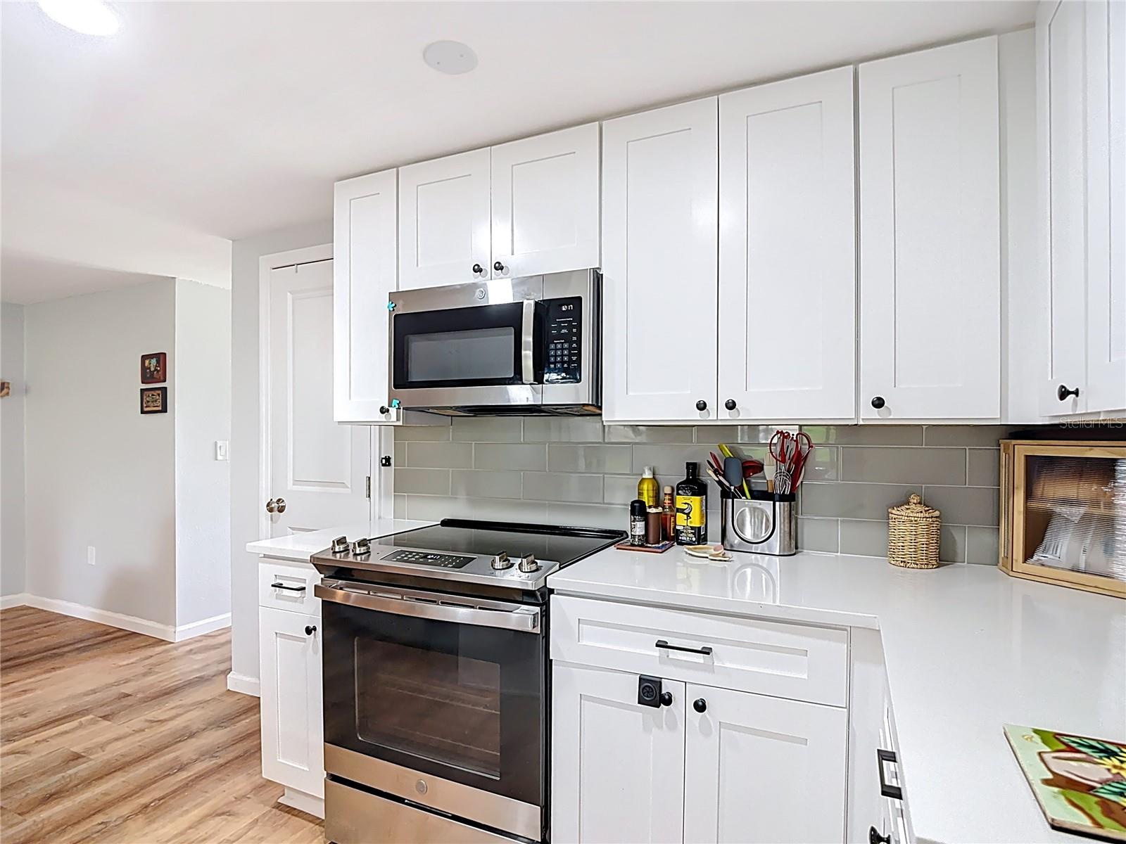 Image 18 of 54 For 12709 Castleberry Court