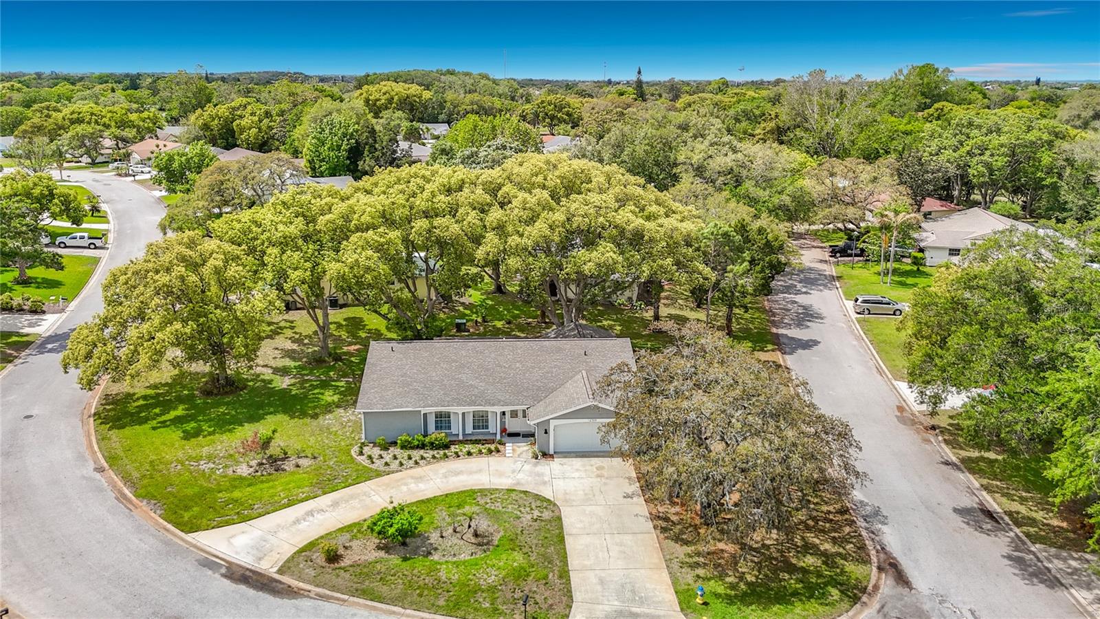 Image 4 of 54 For 12709 Castleberry Court