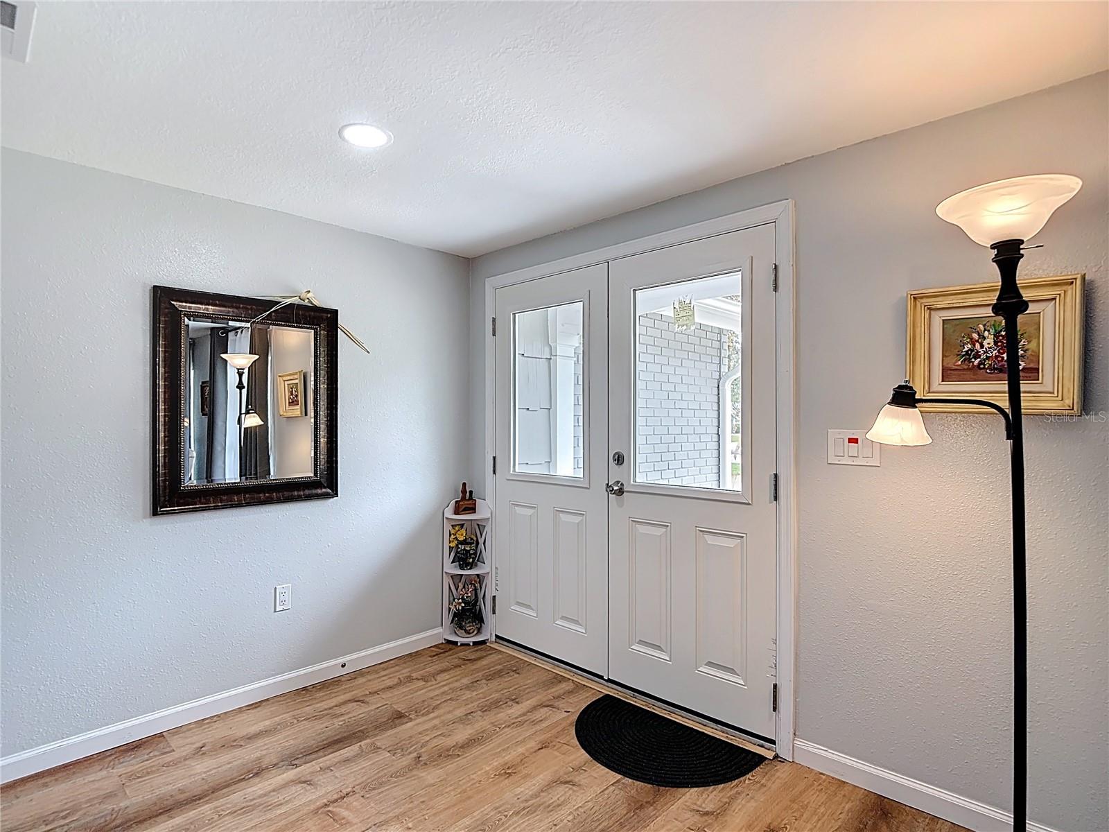 Image 7 of 54 For 12709 Castleberry Court