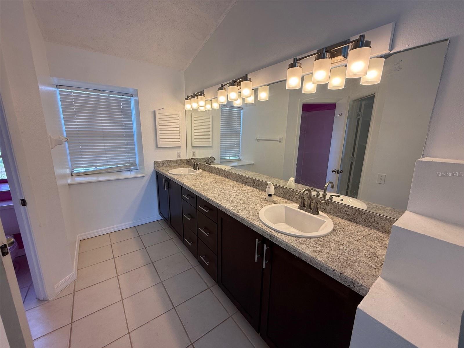 Image 13 of 20 For 13102 Linden Drive