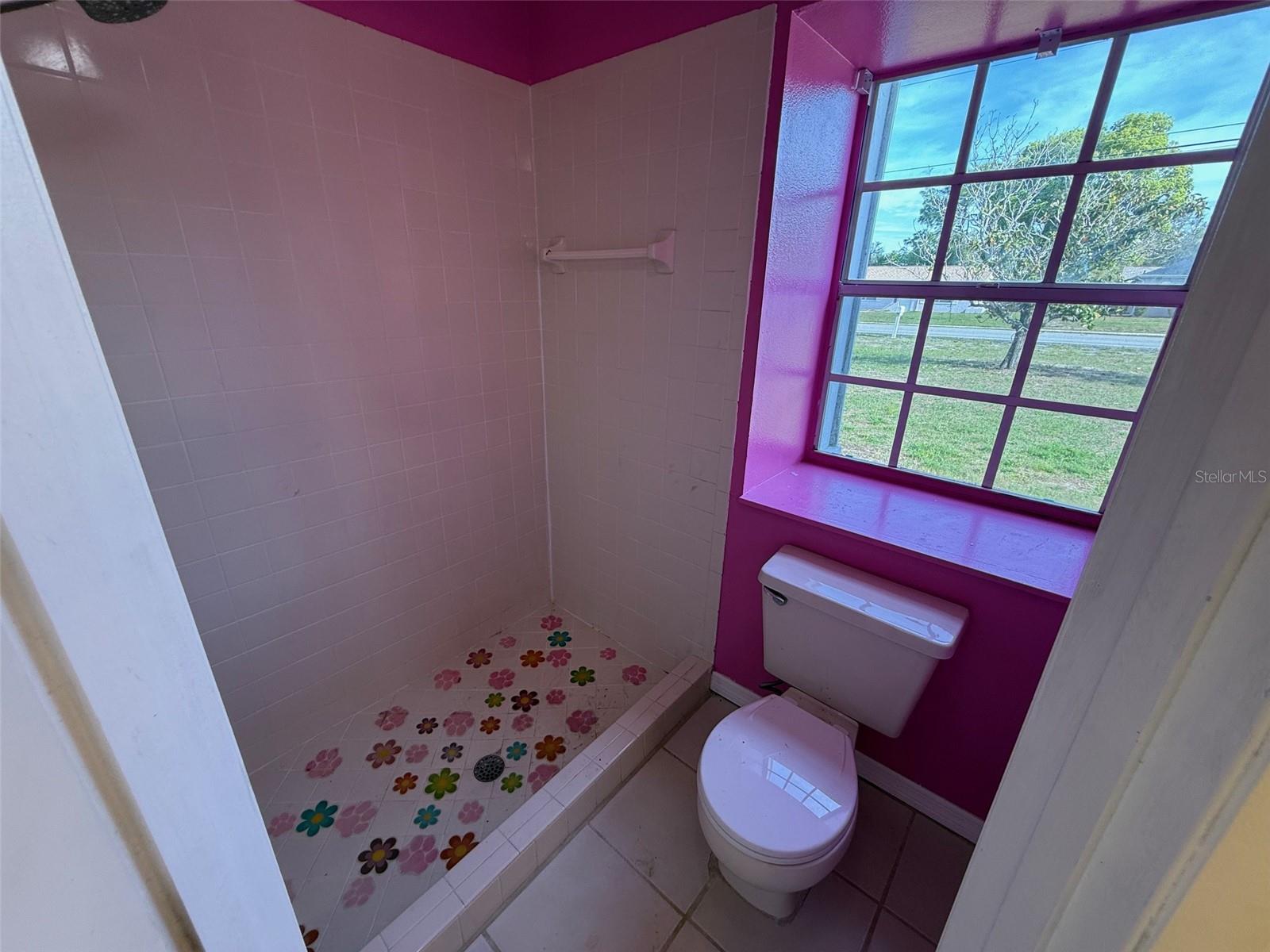 Image 14 of 20 For 13102 Linden Drive