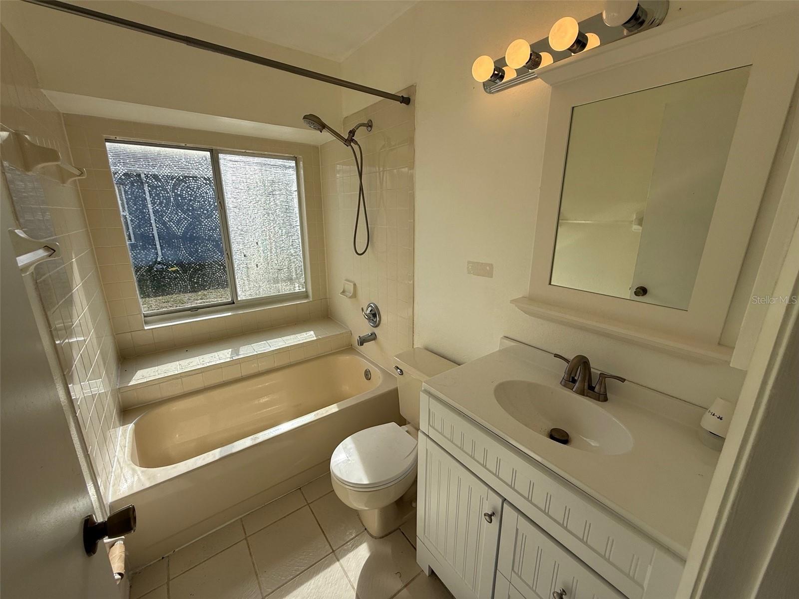 Image 18 of 20 For 13102 Linden Drive