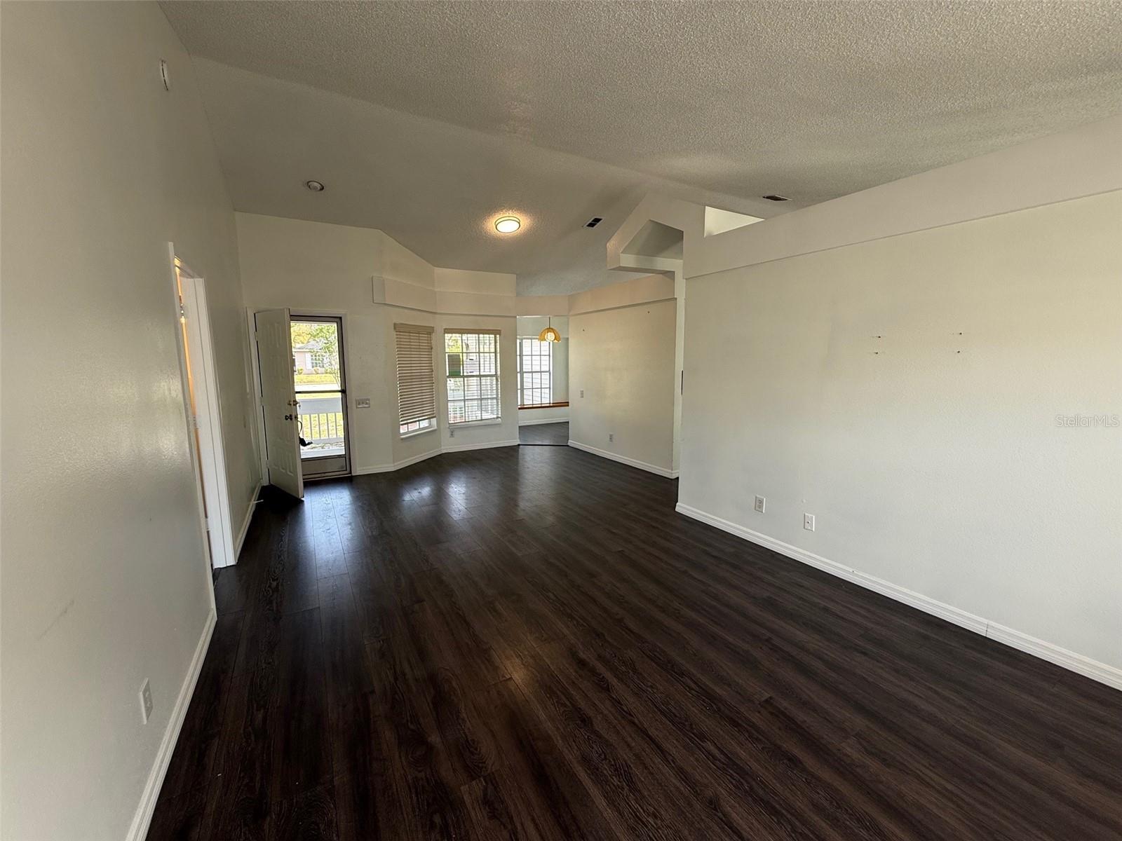 Image 2 of 20 For 13102 Linden Drive