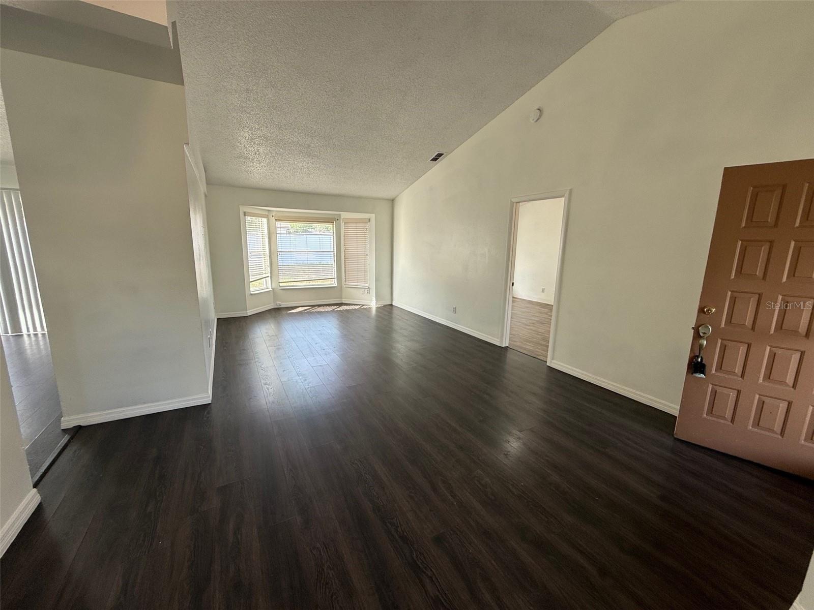 Image 3 of 20 For 13102 Linden Drive