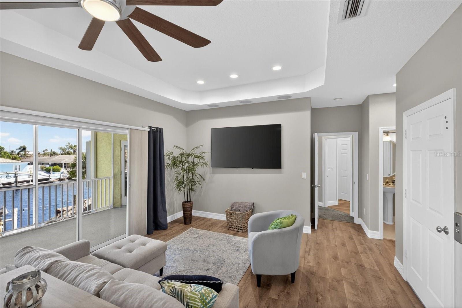 Image 10 of 74 For 3339 Seaway Drive