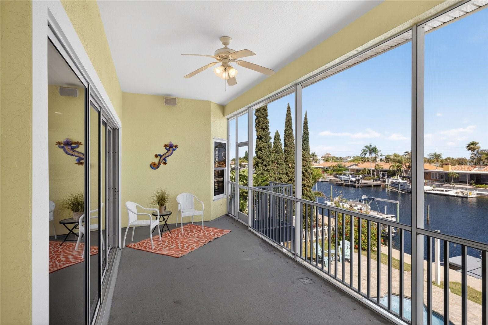 Image 18 of 74 For 3339 Seaway Drive