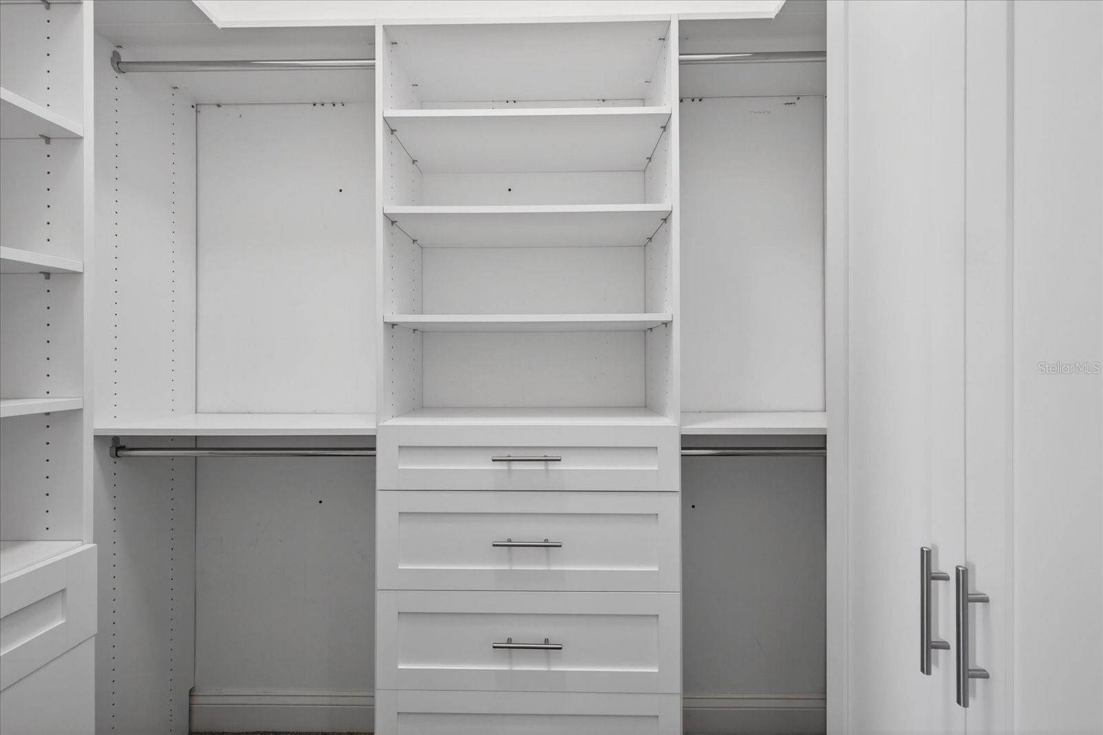 Image 21 of 74 For 3339 Seaway Drive