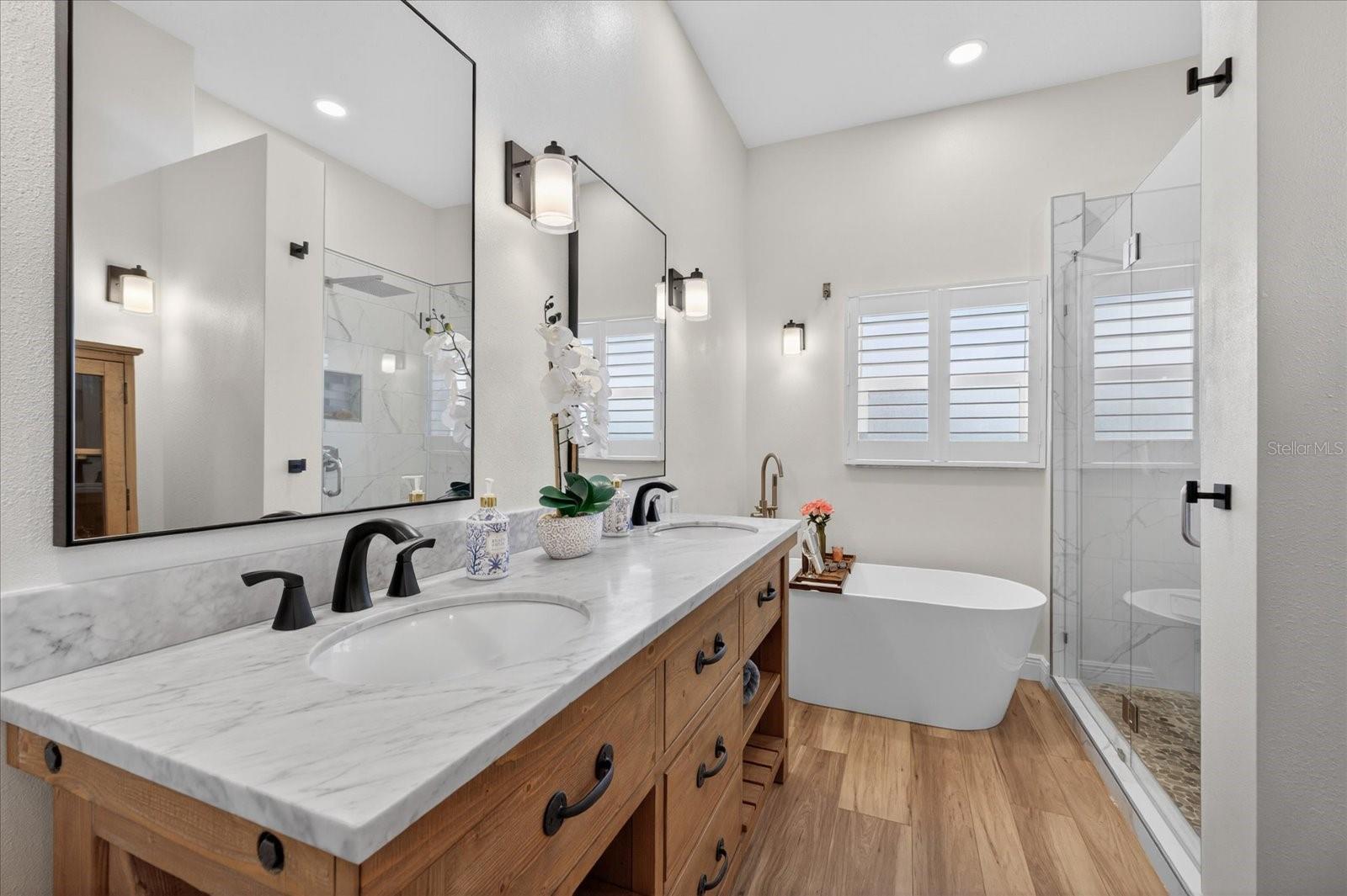 Image 24 of 74 For 3339 Seaway Drive