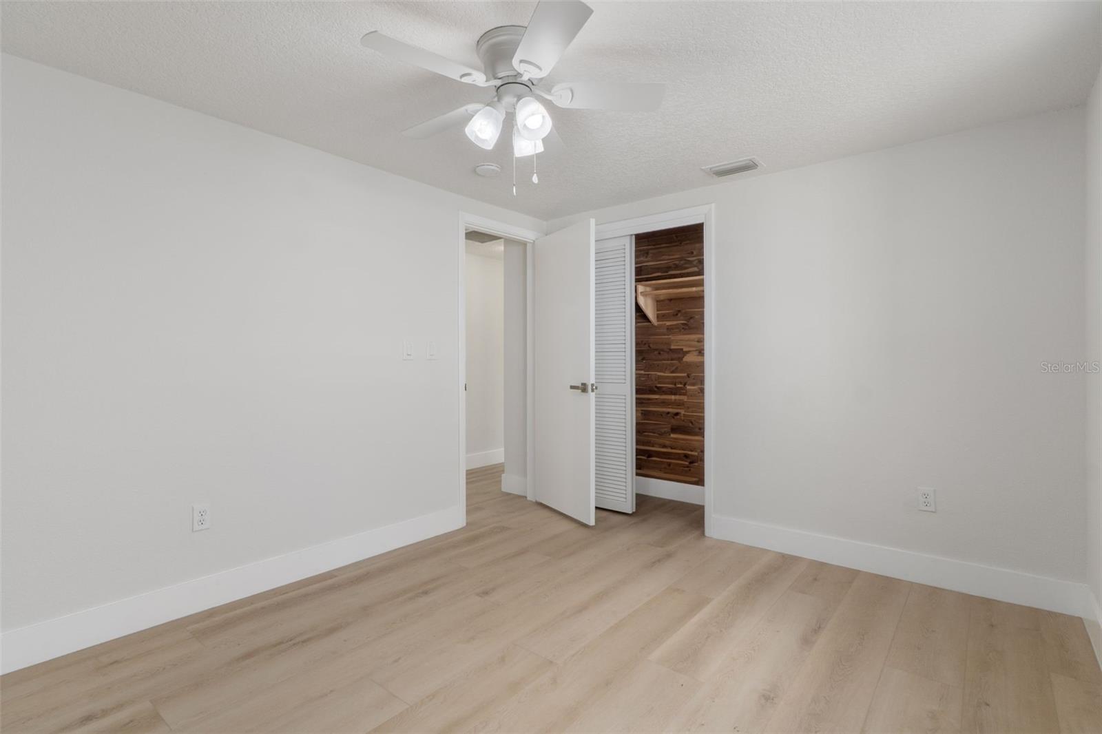 Image 23 of 44 For 8501 Mill Creek Lane