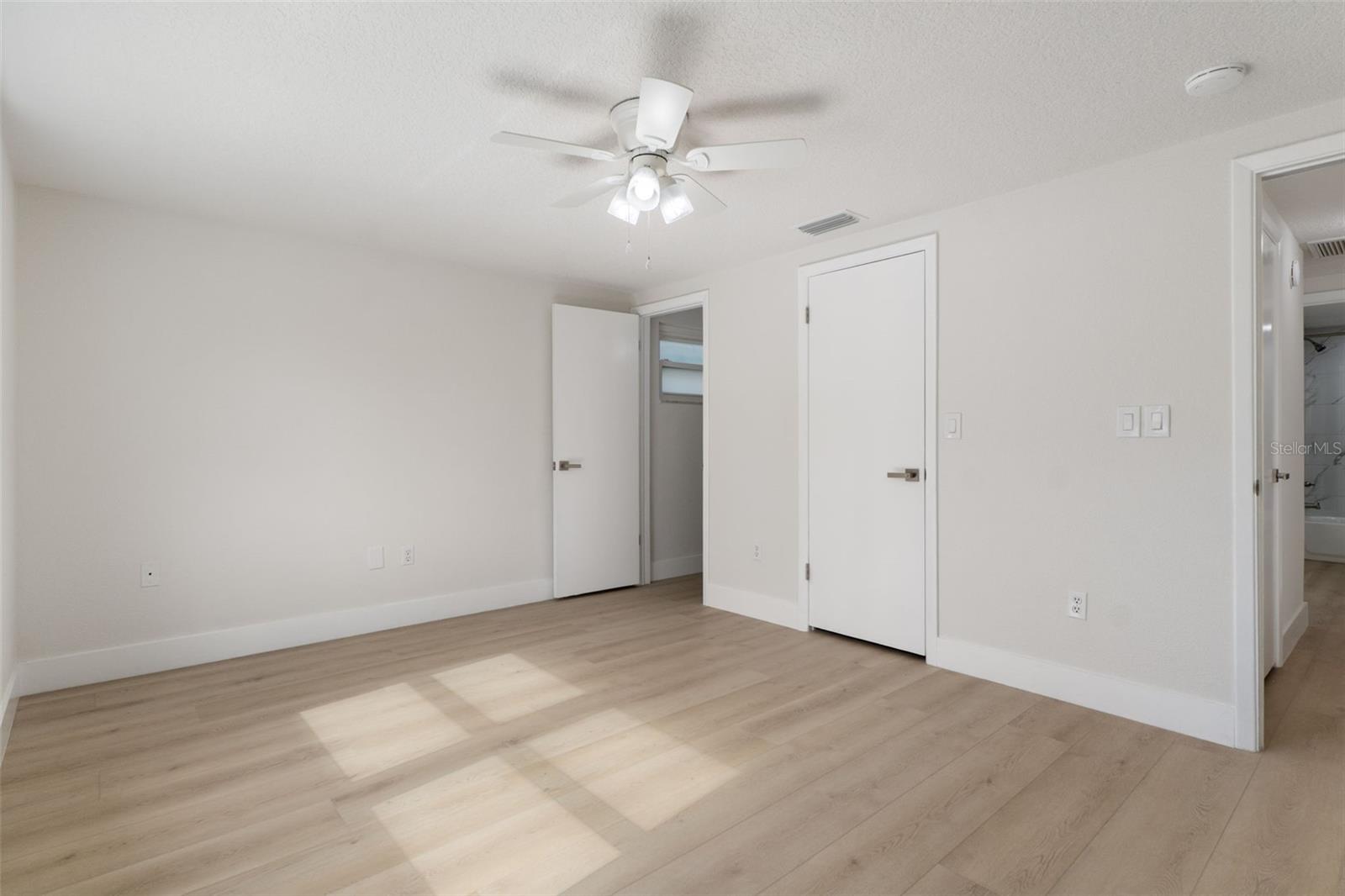 Image 25 of 44 For 8501 Mill Creek Lane